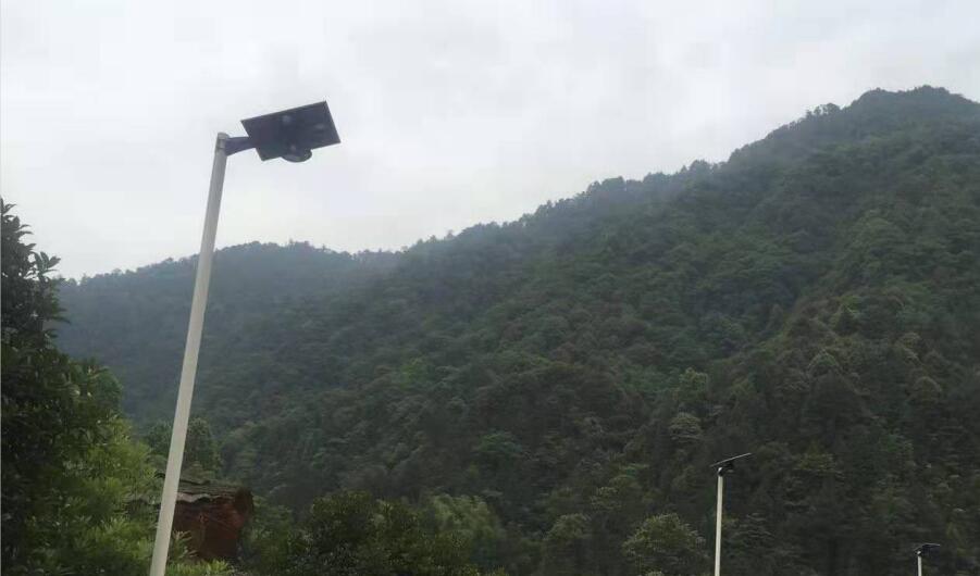 常規(guī)太陽(yáng)能路燈使用說明書