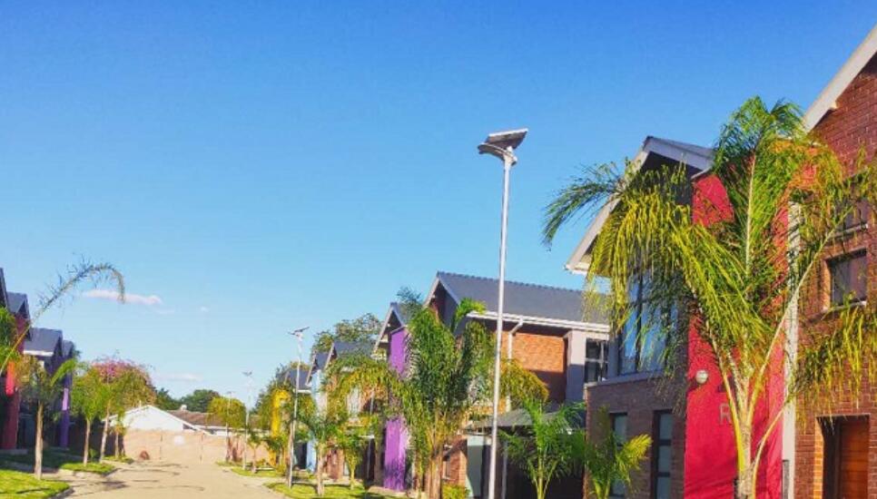 清洗太陽能路燈你知道嗎？